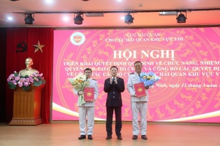 Quảng Ninh: Công bố quyết định về tổ chức bộ máy, cán bộ ngành hải quan