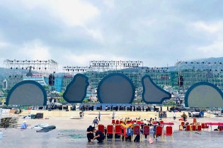 Quảng Ninh: Sôi động nhiều hoạt động chào hè và chào mừng các ngày lễ lớn