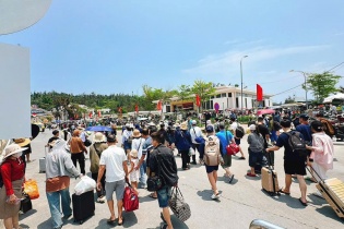 Quảng Ninh đón gần nửa triệu lượt khách du lịch dịp lễ 30/4 - 1/5