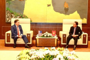Đại sứ Hoa Kỳ Marc Knapper: Nhiều doanh nghiệp Hoa Kỳ quan tâm tìm hiểu cơ hội đầu tư tại Hải Phòng