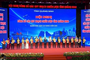 Quảng Ninh trao quyết định cho 18 dự án, tổng vốn gần 45.000 tỷ đồng