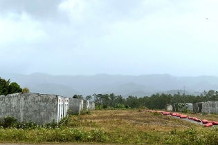 Nhiều hộ dân ở Kon Tum "bỏ" làng tái định cư về lại vùng bị sạt lở