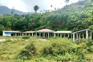 Quảng Nam: Xây chợ tiền tỷ ở miền núi rồi bỏ hoang