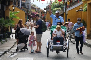 Quảng Nam đón hơn 300.000 lượt khách tham quan trong dịp Tết Giáp Thìn