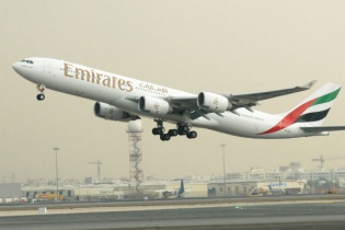 Bay giá rẻ với Emirates