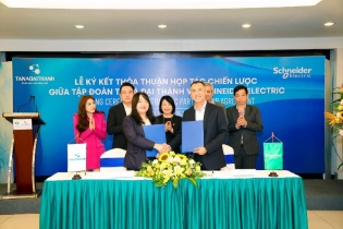 Schneider Electric bắt tay Tân Á Đại Thành xây dựng giải pháp cho khu đô thị thông minh
