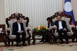 Việt Nam tham vấn chính sách kinh tế vĩ mô cho Lào