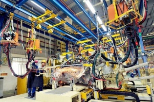 Sản xuất công nghiệp có dấu hiệu khởi sắc hơn