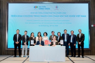 FPT Long Châu hợp tác cùng Domesco mở rộng giải pháp chăm sóc sức khỏe