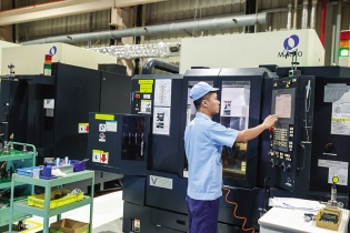 Vốn đầu tư nước ngoài giải ngân đạt con số kỷ lục, hơn 21,3 tỷ USD trong 10 tháng