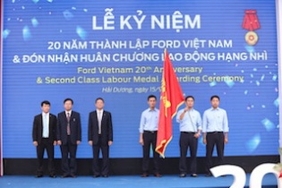Ford Việt Nam được trao Huân chương Lao động hạng Nhì 