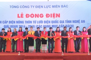 Thêm 18.000 hộ dân được dùng điện lưới 