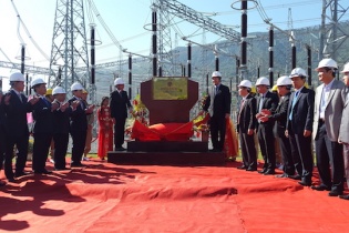 Công trình đường dây 500 kV trị giá 4.000 tỷ đồng về đích trước 16 ngày