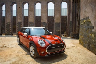 MINI Clubman thế hệ mới chào khách Hà Nội 