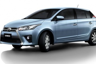 Yaris lợi thế đường nhỏ, phố chật có phiên bản 2016 