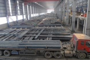Thị trường bất động sản tốt, Hòa Phát cán mốc tiêu thụ 200.000 tấn thép/tháng