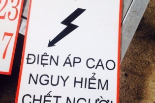Điện lực miền Bắc nói gì về việc chi hơn 31 tỷ đồng làm biển cảnh báo an toàn điện 