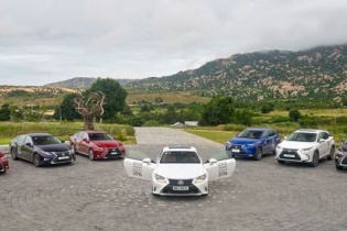 LEXUS chính hãng giảm giá hàng loạt 