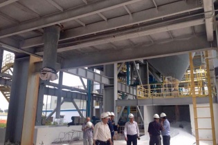 Công ty nhôm Đăk Nông – TKV: Không che chắn kín, bột alumin bị gió phát tán ra ngoài 