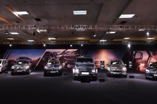 Mercedes-Benz Fascination: 4 ngày triển lãm ký 300 đơn hàng 