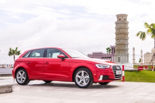 Audi A3 Sportback mới xuất hiện tại VIMS 