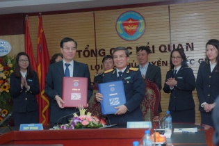 Thêm 6 ngân hàng bắt tay Tổng cục Hải quan, thu thuế điện tử 24/7 