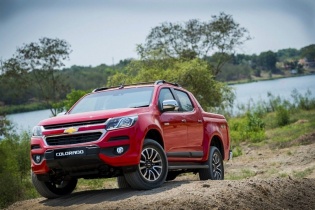 Động thái lạ, General Motors giảm giá tới 50 triệu đồng cho khách mua bán tải Colorado