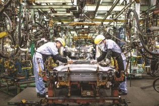 Toyota Việt Nam sẽ mở rộng sản xuất lên 90.000 xe/năm 