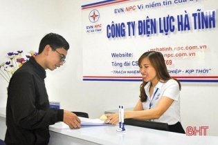 EVNNPC hướng tới không sử dụng tiền mặt trong thanh toán tiền điện