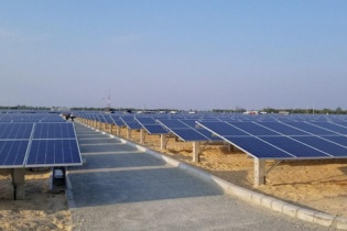 Bùng nổ điện mặt trời tại Ninh Thuận, Bình Thuận: Lưới truyền tải tắc tới sau năm 2020