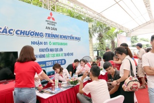 Hội chợ ô tô: Bán 50 xe và hút hàng ngàn lượt đăng ký lái thử 