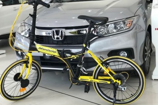 Bỏ tiền mua ô tô Honda được nhận thêm xe đạp