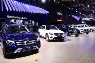 Chủ xe Mercedes-Benz “choáng” với màn hình hiển thị gần 300 thông báo