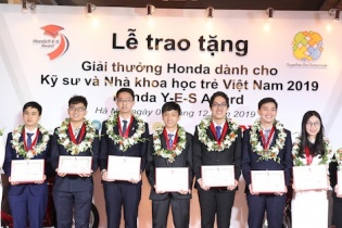 10 kỹ sư và nhà khoa học trẻ nhận Giải thưởng Honda Y-E-S 