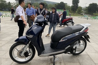 Tung xe máy điện eSH, Pega muốn cạnh tranh trực diện với xe máy SH của Honda Việt Nam  