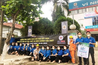 EVNNPC gửi 2 triệu tin nhắn, tư vấn trực tiếp 8.500 lần liên quan tới Giờ Trái đất 2020 