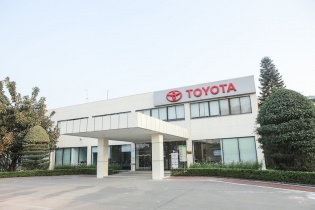 Toyota tạm đóng cửa nhà máy Vĩnh Phúc, 10 đại lý và xưởng bảo hành tại Hà Nội