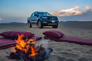 Trang bị 7 túi khí, Ford Ranger được dùng như xe gia đình 