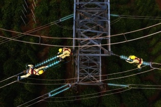Đường dây 500 kV Vĩnh Tân - Vân Phong: 44 tháng trình mới duyệt được chủ trương 