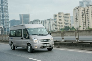 Ford Transit tăng bảo hành tới 200.000 km 
