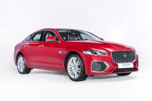 Jaguar XF mới có giá khởi điểm 3,119 tỷ đồng