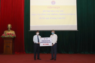 Petrovietnam, EVN, Hòa Phát tiếp tục ủng hộ Quỹ Vaccine nhiều chục tỷ đồng 