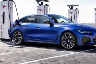 BMW dự định xây dựng 360.000 trạm sạc cho xe điện tại Trung Quốc 