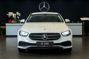 Mercedes-Benz tặng gói bảo dưỡng 2 năm cho xe mua online