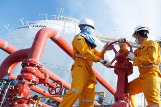 Fitch Ratings duy trì mức xếp hạng tín dụng độc lập của Petrovietnam là BB+