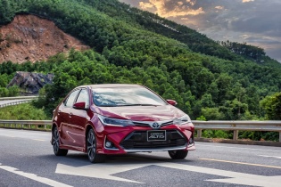 Nhiều dòng xe Toyota có ưu đãi trong tháng 11 