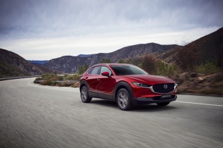 Mazda tung ưu đãi kép kích cầu 