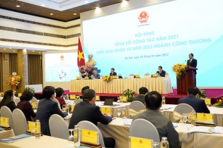 Phân bố nguồn điện chưa hợp lý dẫn tới kế hoạch đầu tư truyền tải lớn 