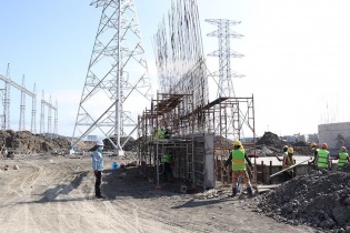 Tránh bị phạt cả triệu USD/ngày, đường dây 500kV Vân Phong - Vĩnh Tân thi công xuyên Tết