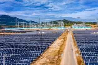Sắp dừng khai thác phần công suất chưa có giá của Nhà máy điện mặt trời Trung Nam Thuận Nam 450 MW